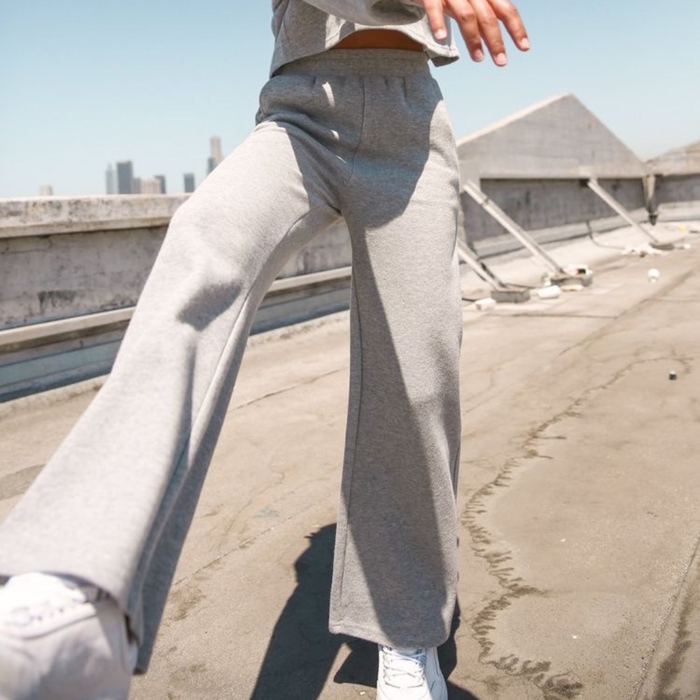 Wide leg gray sweats